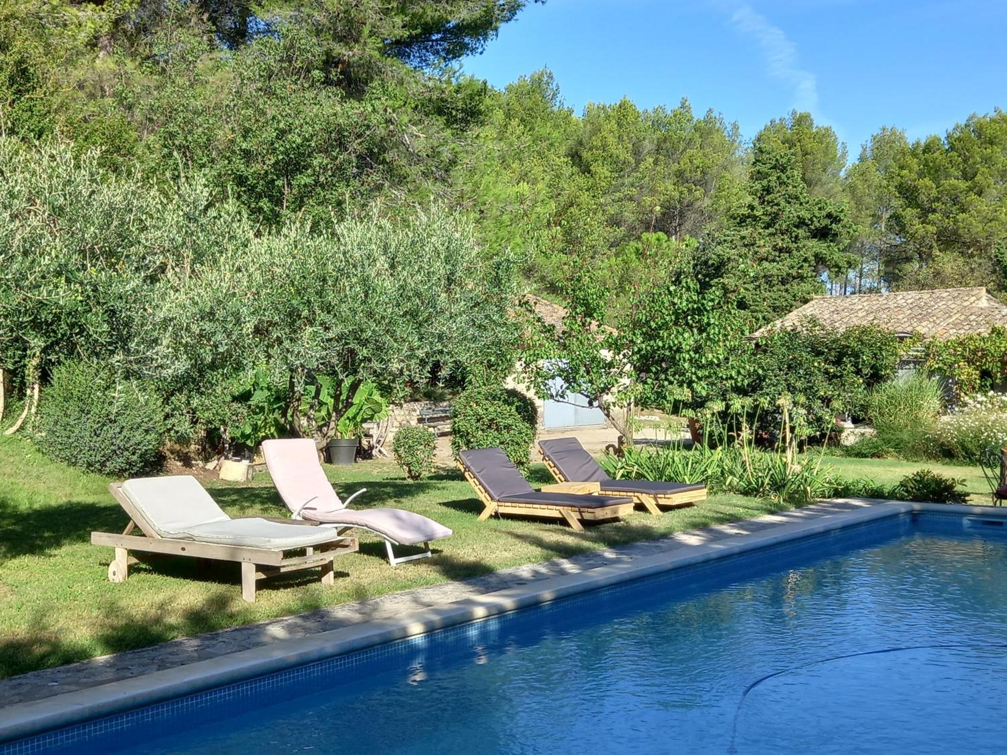 La Roulotte Du Petit Paradis Saint-Rémy-de-Provence 外观 照片