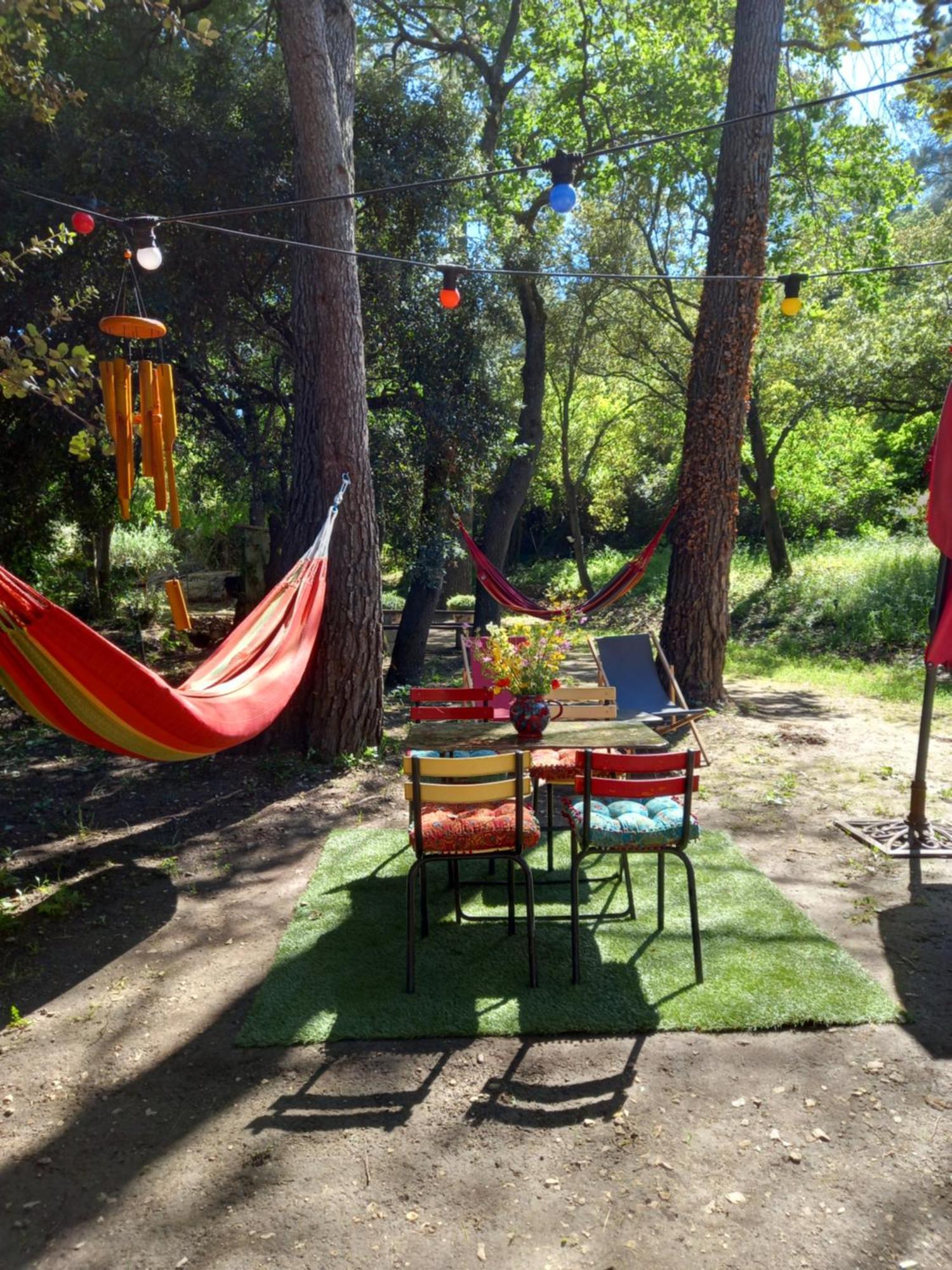 La Roulotte Du Petit Paradis Saint-Rémy-de-Provence 外观 照片